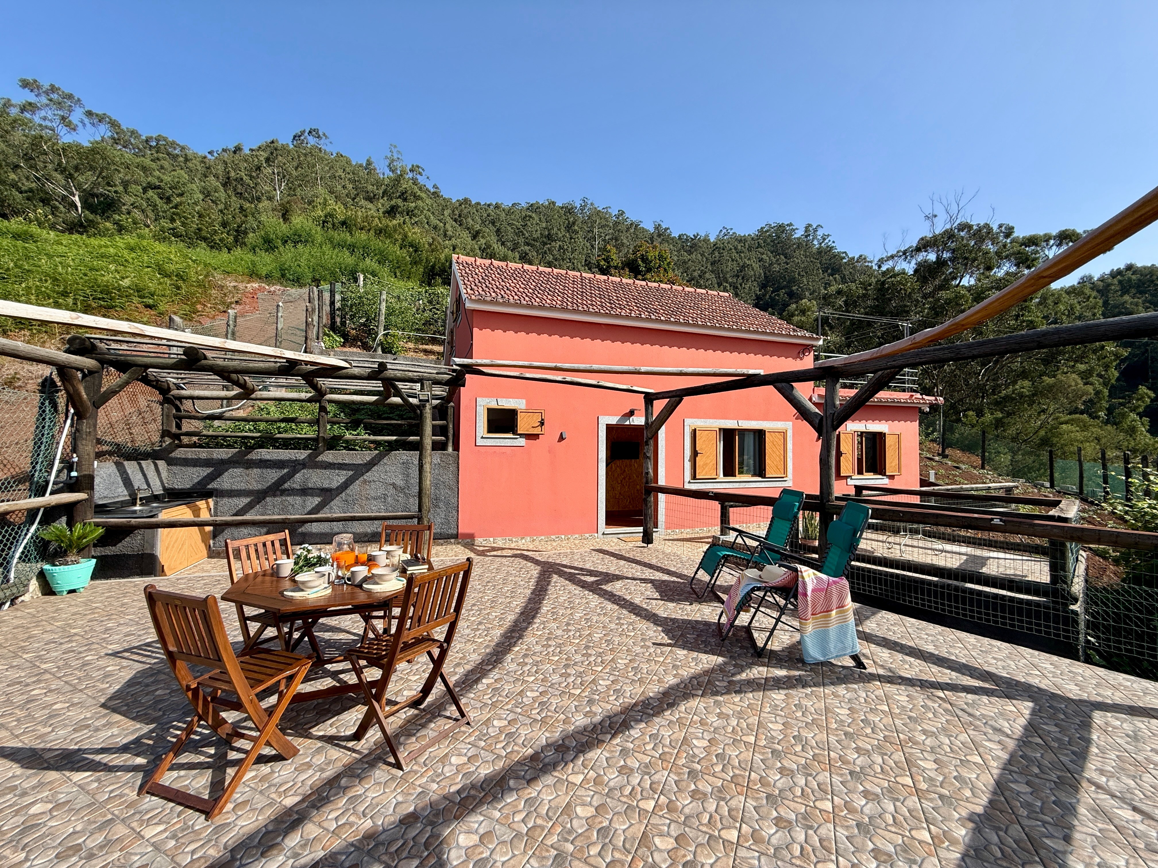 A Mountain retreat, among the lush flora of Madeira island